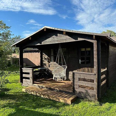 Karjamaa Garden Bungalows Free Parking Pärnu Kültér fotó