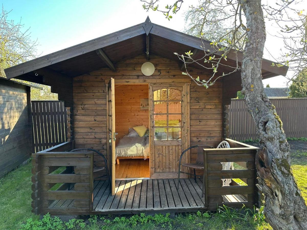 Karjamaa Garden Bungalows Free Parking Pärnu Kültér fotó