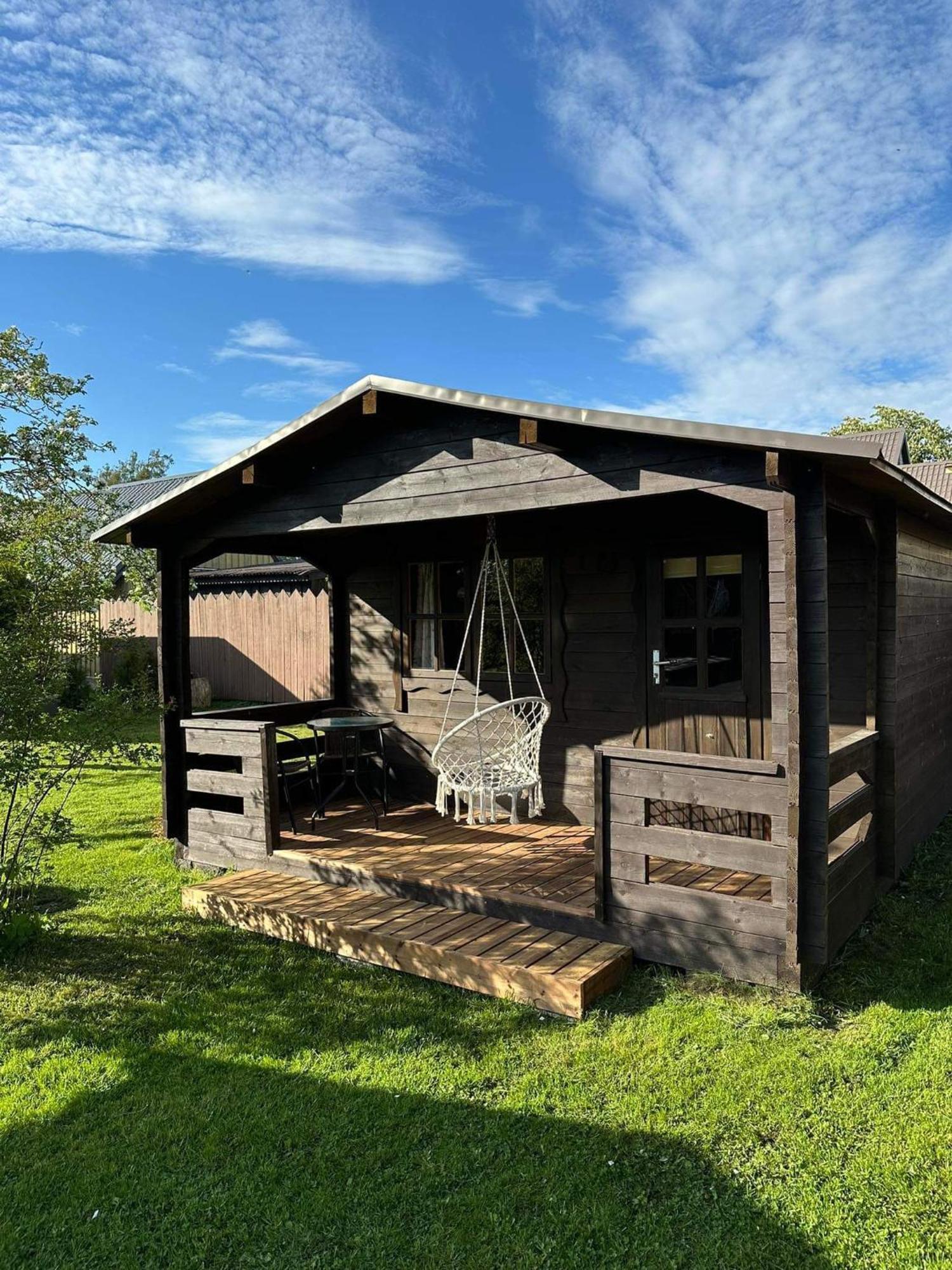 Karjamaa Garden Bungalows Free Parking Pärnu Kültér fotó